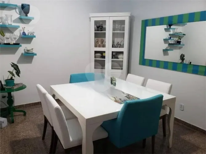 Excelente casa em condomínio em Várzea das Moças