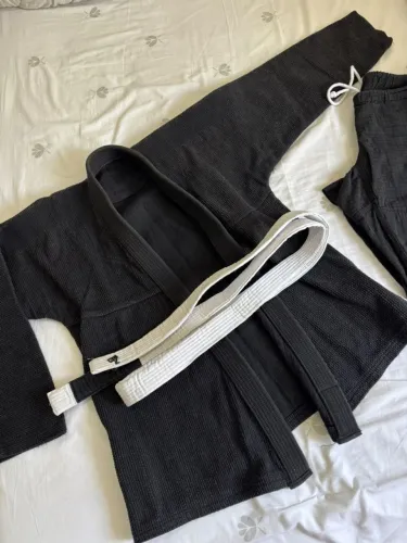 KIMONO + CALÇA + FAIXA BRANCA