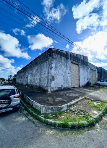 GALPÃO DE ESQUINA À VENDA - CANAÃ | 480 m²