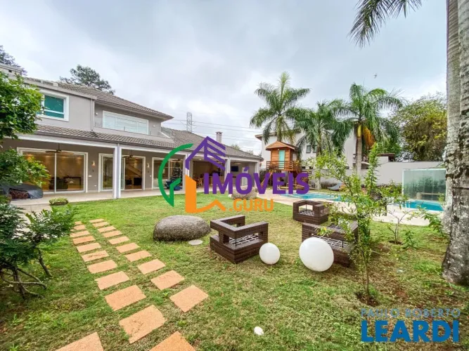 CASA EM CONDOMÍNIO - ALPHAVILLE - SP