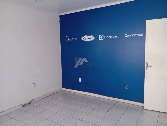 Casa comercial alugar 4 ambientes 2 banheiros João Paulo