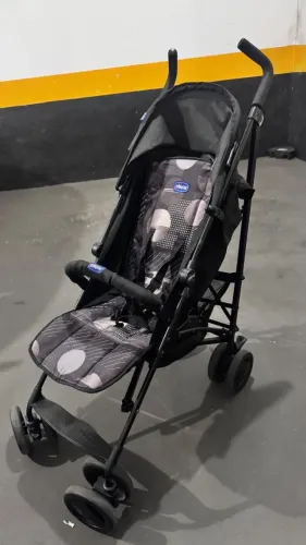 Carrinho de Bebê Chicco Juvenile London - Usado