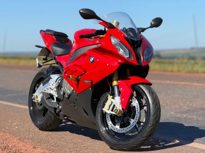 Vende-se bmw s1000rr 2016 aceito carro de menor valor