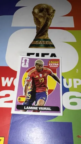 Figurinha Extra Sticker Lamine Yamal Legend Ouro Copa 2026