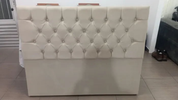 Cabeceira de cama de casal