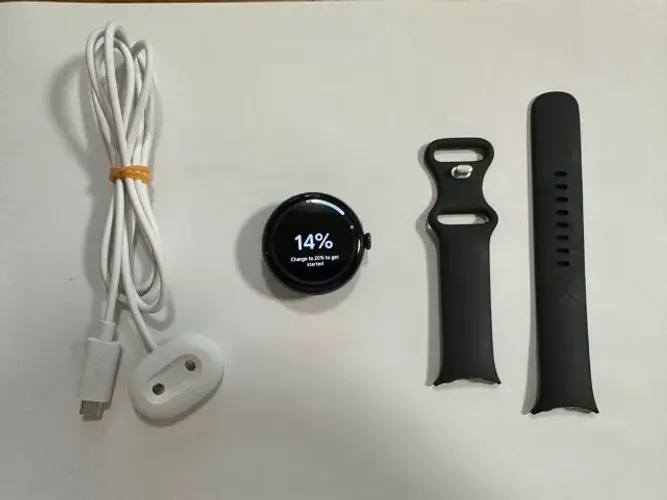 Google Pixel Watch 4 41mm Wi-Fi Preto + Carregador