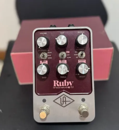 Pedal UAFX Ruby '63 Top Boost Amplifier