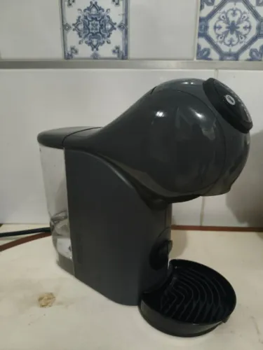 Cafeteira Dolce Gusto Genio S Grafite 110V - O fim do café ruim na sua vida!