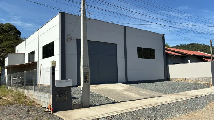 Alugo galpão industrial/comercial com 260 metros quadrados