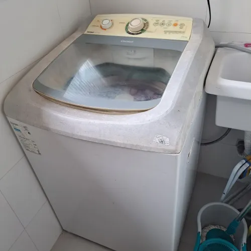 Vendo máquina de lavar Consul facilite 11 kg voltagem 220W entrega por minha conta grátis