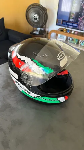 Capacete New licor