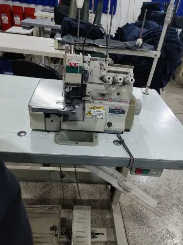 Máquina de costura