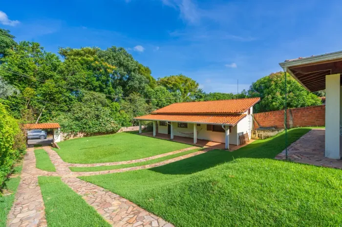 Casa térrea para venda no condomínio Recanto Florido na cidade de Vinhedo - SP