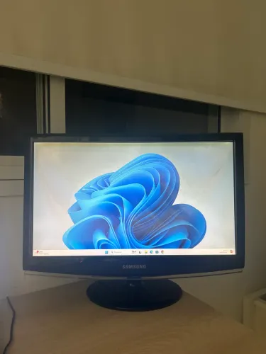 Monitor  TV Samsung syncmaster 2033m HDMI usado