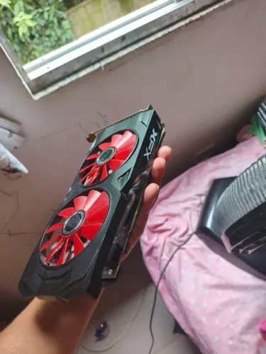 Placa de vídeo AMD Asus XFX Rx 580 8gb 2048sp