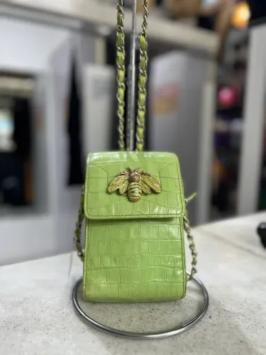 Bolsa Tiracolo Porta Celular Believe Full Color Verde