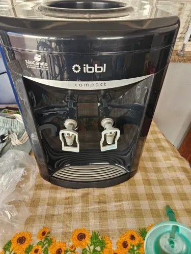 Bebedouro de água 