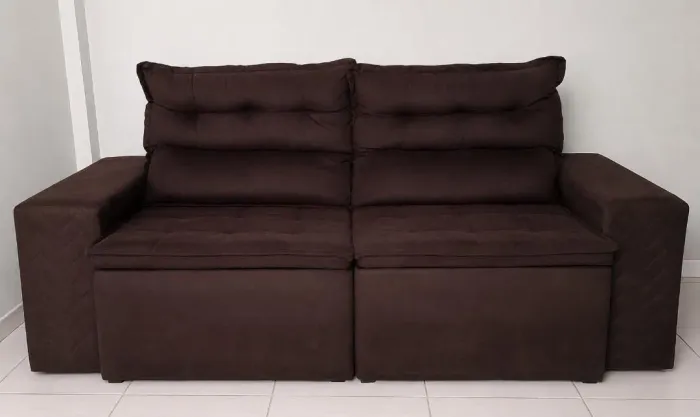 Sofá retrátil marrom