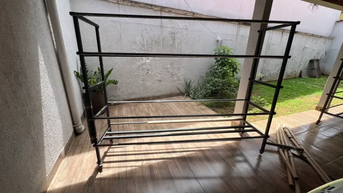 Expositor de Rolos Tecido Móvel - Ler o Anúncio