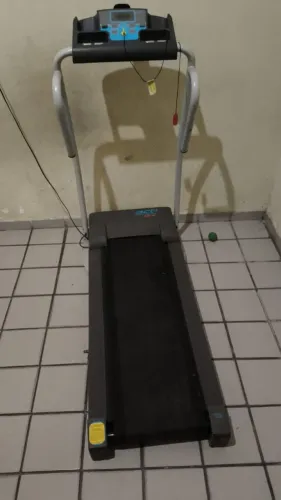 ESTEIRA ELÉTRICA CALOI (Bivolt)