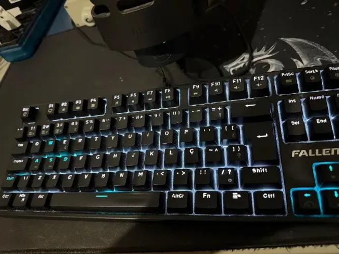 Teclado Gamer Mecânico Fallen Pantera Led Rgb Tkl Blue Switch Azul Cor Preto Português Bra