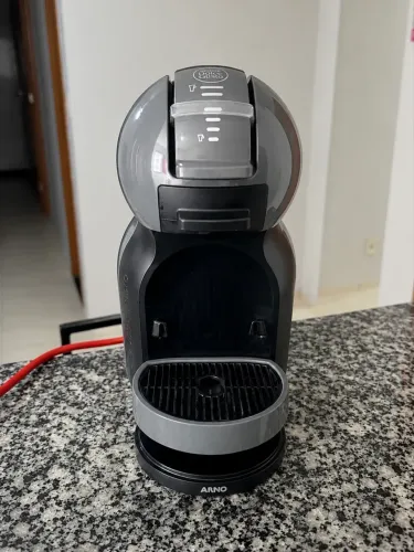 Cafeteira Dolce Gusto Mini Me Preta e Cinza - 110v
