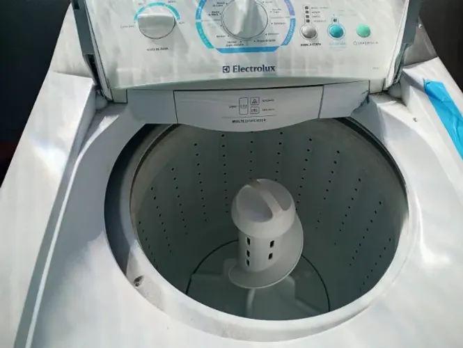 Máquina de lavar Electrolux de 12 kilos - com mal funcionamento