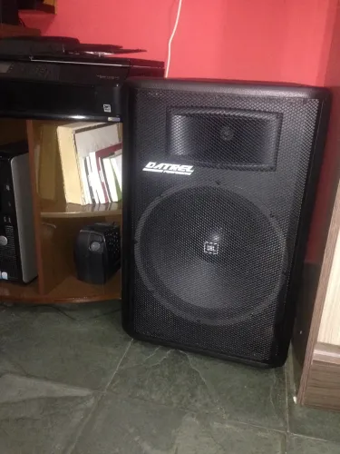 Caixa ativa Datrel 15 polegadas + caixa passiva 300w rms