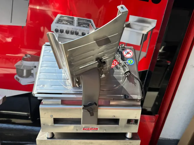 CORTADOR DE FRIOS AUTOMÁTICO BERMAR NOVO LÂMINA 30CM