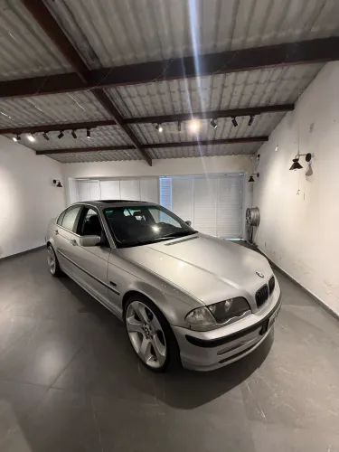 BMW 325I A 2001