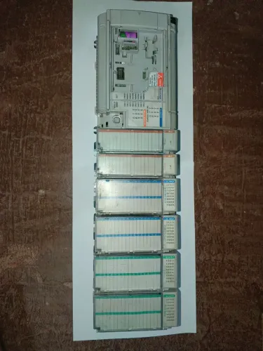 CLP Allen-Bradley MicroLogix 1500 + 6 módulos Compact I/O ? Lote industrial