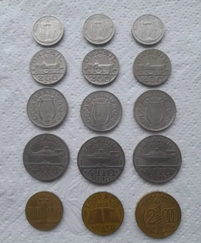15 Moedas de réis de 1936 a 1938.