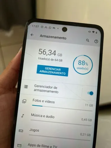 Motorola E32 
