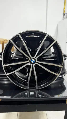 Jogo de Rodas BMW 330e Originais Aro 19 ? Jogo com 4