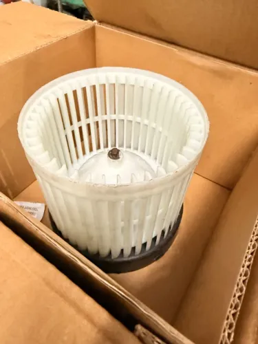 Motor Ventilador Interno - Nissan March Versa 2012 a 2017