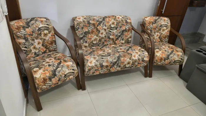 Conjunto de poltrona braço de madeira floral mexico