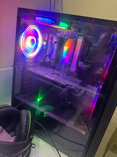 PC Gamer - Ryzen 5 5600G - RX580 8GB -16GB RAM