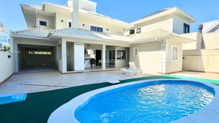 Casa com 4 Suítes e Piscina à venda - Jurerê