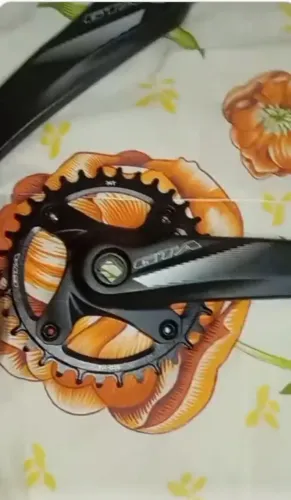 Vendo cassete concorrente e pedivela coroa única