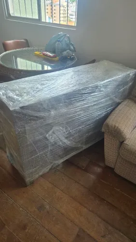 Escrivaninha Embalada (3 gavetas e vão lateral)