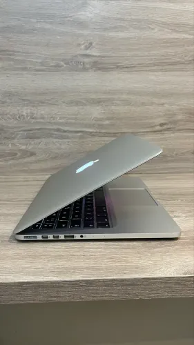 MacBook Pro Retina de 13 polegadas (Early 2015)
