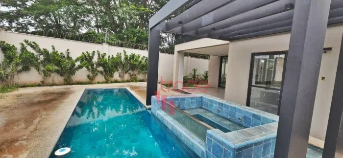 Casa para Venda e Locação de 03 Quartos sendo todos Suítes no Bairro Quinta da Primavera e