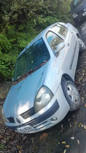 Renault Clio SED RT/ Privilège/ Botic 1.6 16V 4P 2003