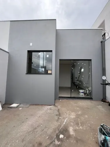 Pare de Pagar Aluguel: Casa Nova no Residencial Sul com 02 Quartos