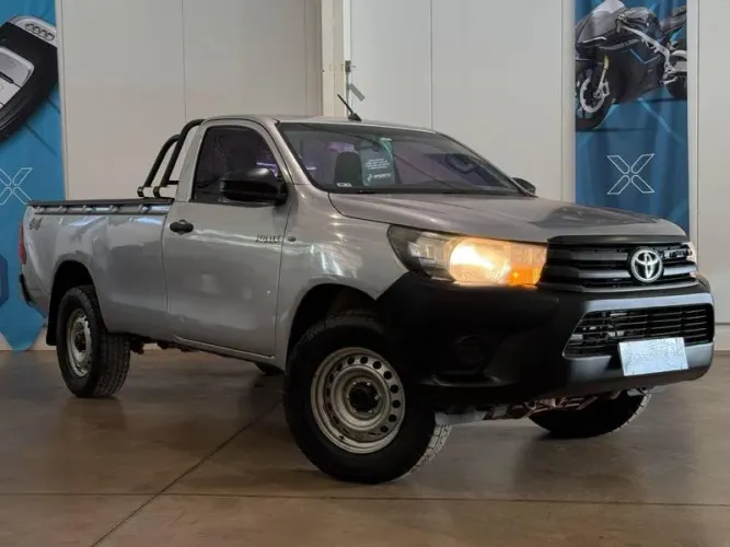 Toyota Hilux CS 4X4 2.8 TDI Diesel Mec. 2018