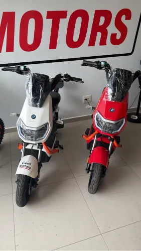 Moto elétrica 1000w som Bluetooth 