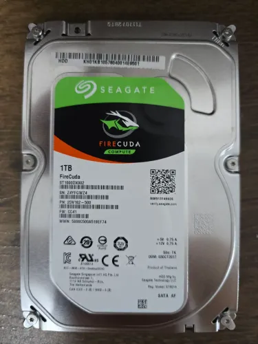 1Tb Seagate FireCuda HDD Interno com NAND 8Gb interna. NOVO. 