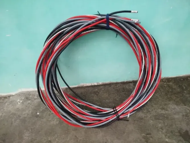 Cabo De Alumínio 25mm ² Quadruplex (3x25mm²+25mm² - Preto/cinza/vermelho + Neutro Nu)