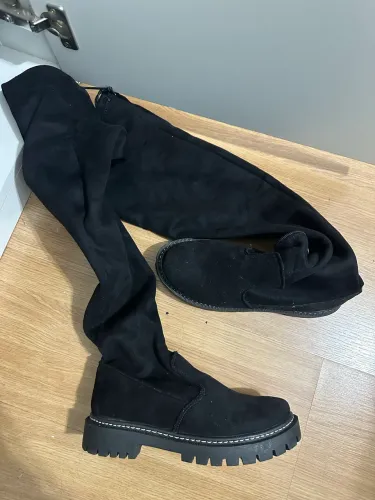 Bota over knee