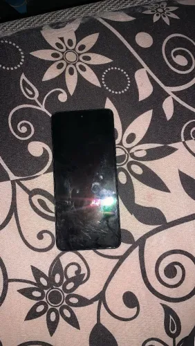 Vendo celular redmi c55 256 giga celular tá novo 